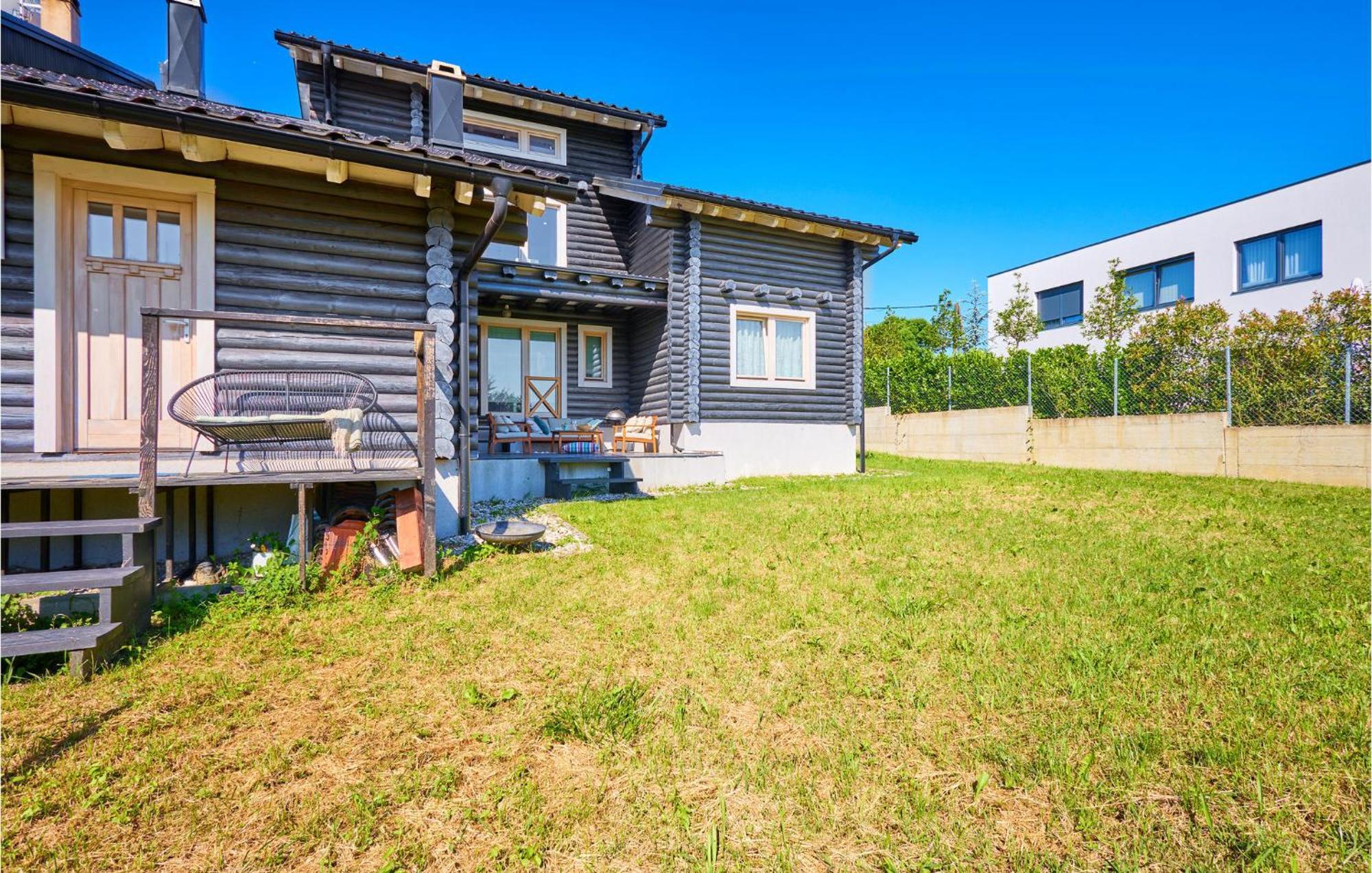 Nice Home In Bregana With House A Panoramic View Exteriér fotografie